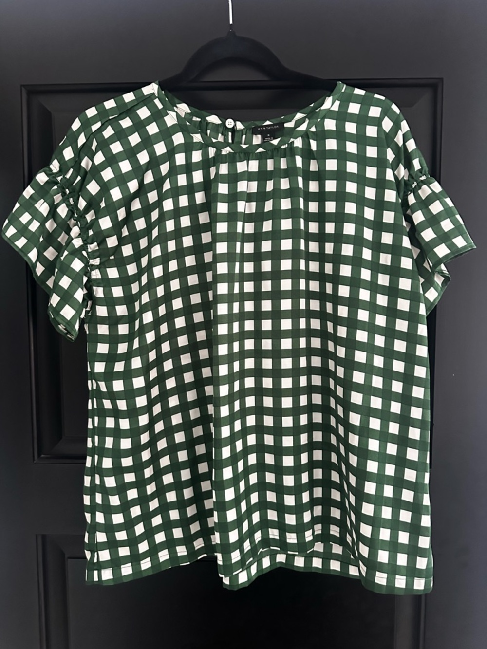 Ann Taylor Green and White Gingham Short-Sleeve Blouse